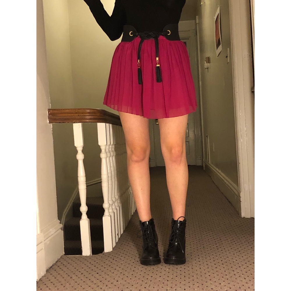 Pink chiffon pleated mini skirt
